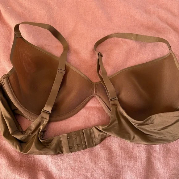 Skims 42A scoop ultra mesh weightless bra sienna nude - Picture 6 of 6